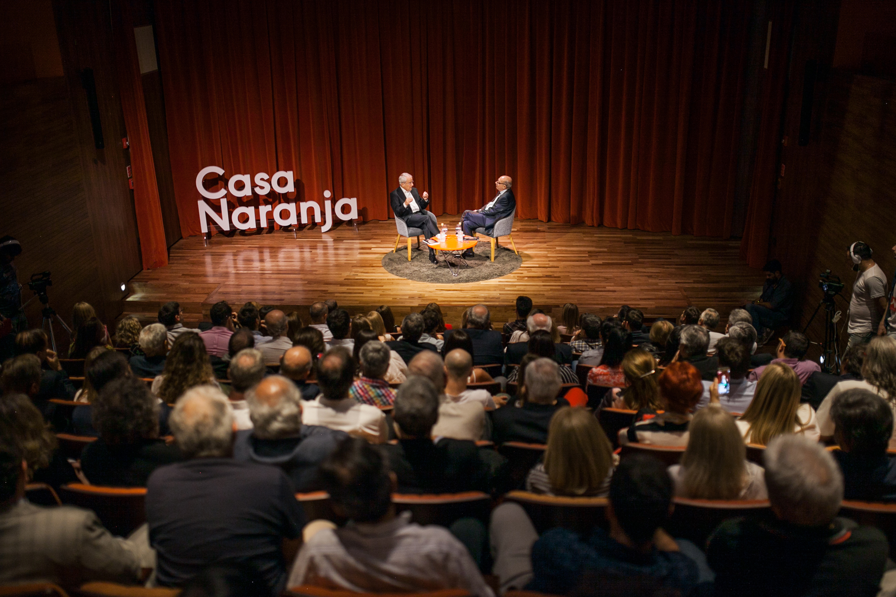 David Ruda, creador de Naranja, presentó su libro