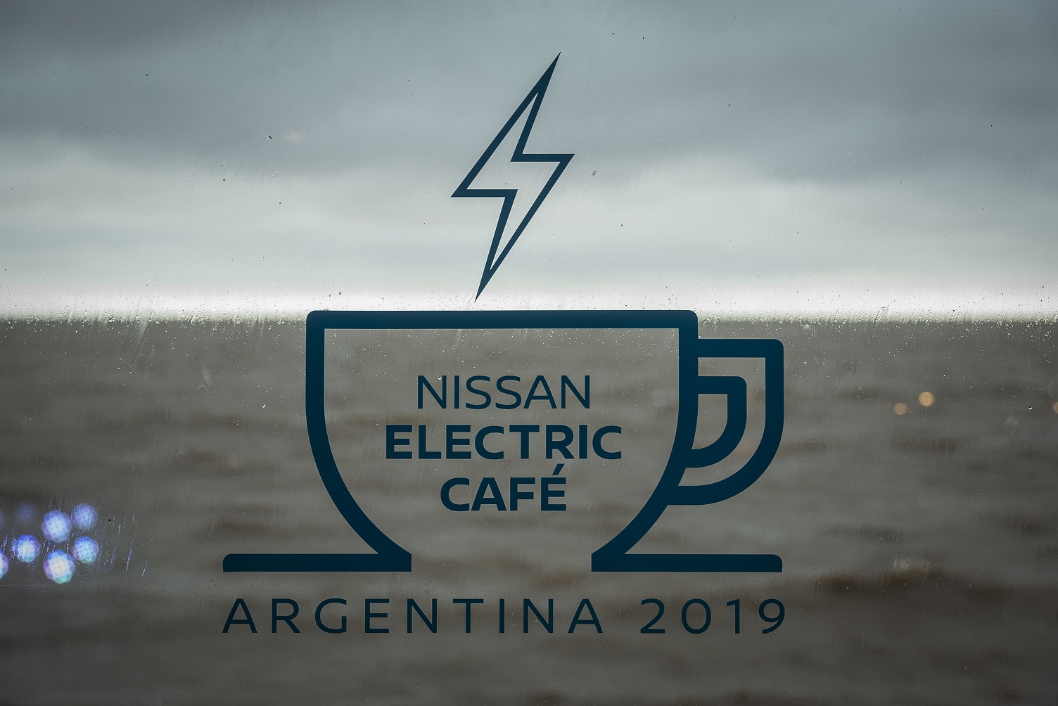 Nissan Electric Café llegó a Argentina