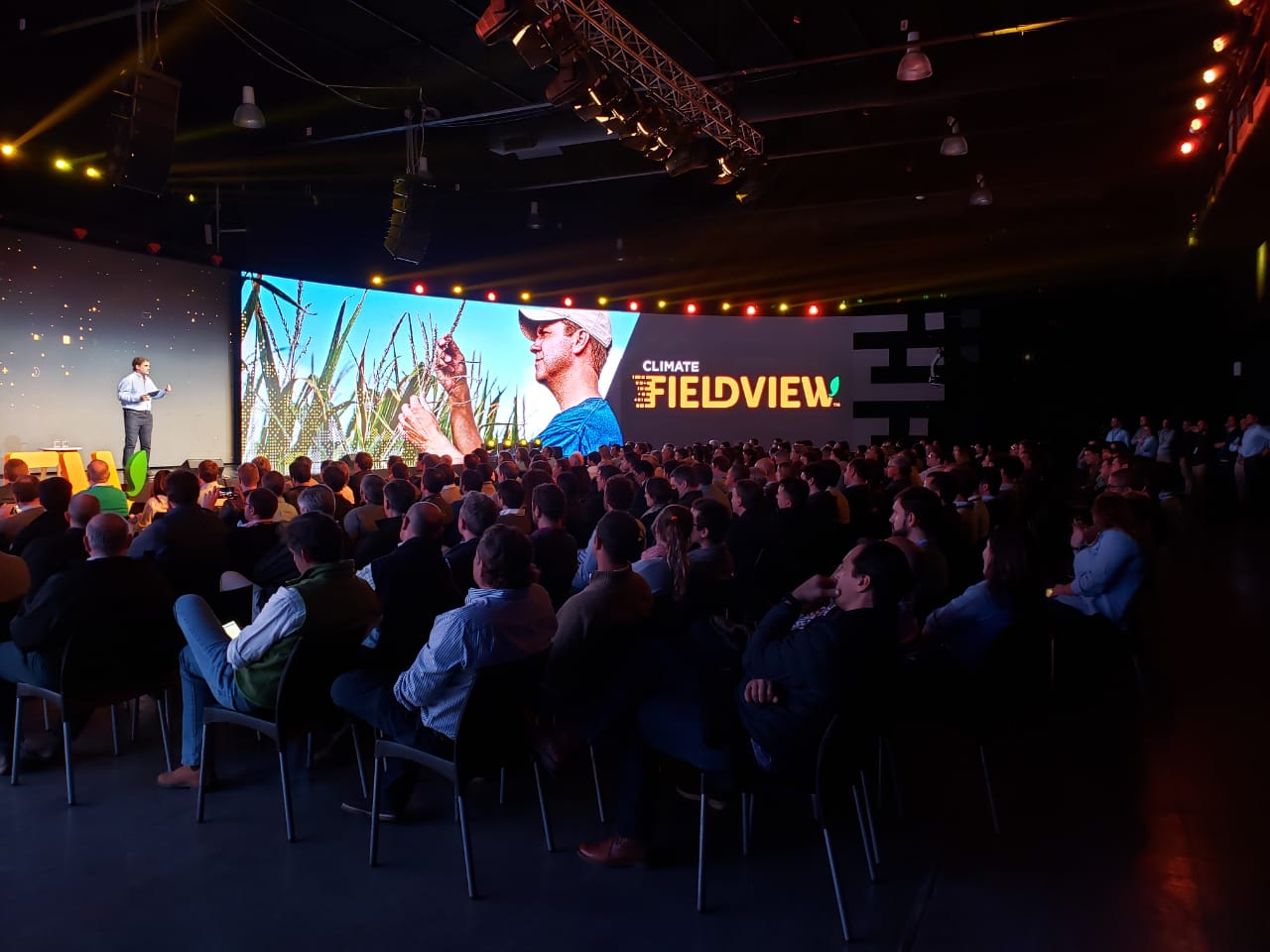 Bayer lanzó plataforma digital Climate FieldView, con herramientas basadas en datos Bayer lanzó plataforma digital Climate FieldView, con herramientas basadas en datos