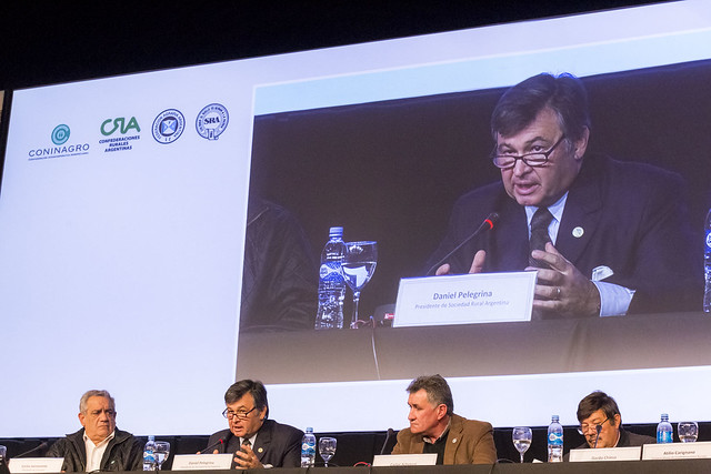 La Mesa de Enlace presentó “Las Propuestas del Campo y la Producción” en la Exposición Rural La Mesa de Enlace presentó “Las Propuestas del Campo y la Producción” en la Exposición Rural