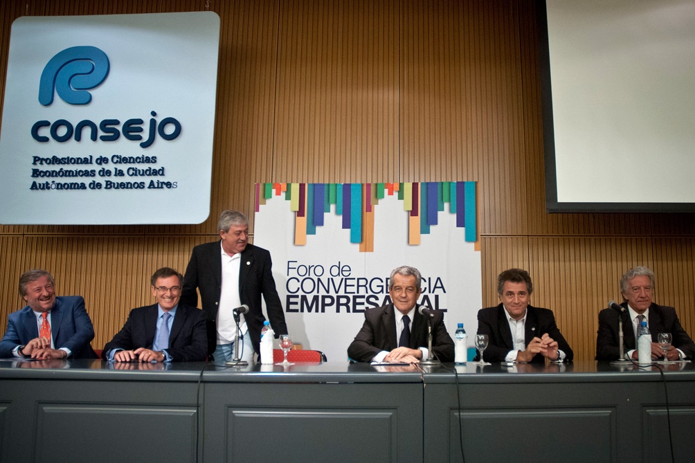 Empresarios exhortaron a las fuerzas políticas a lograr acuerdos y fortalecer las instituciones Empresarios exhortaron a las fuerzas políticas a lograr acuerdos y fortalecer las instituciones