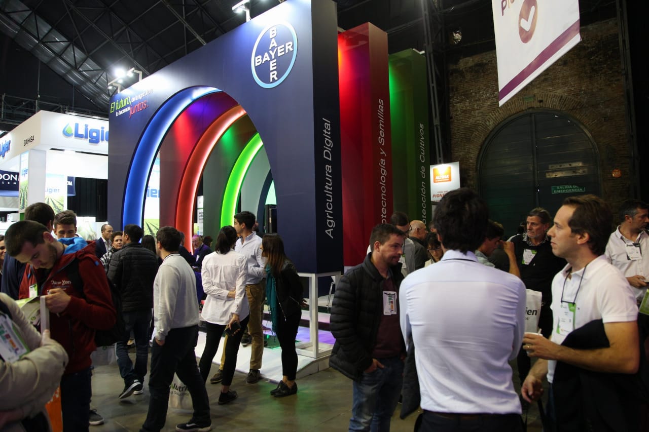 Bayer está presente en AAPRESID 2019 con su portafolio integrado de productos Bayer está presente en AAPRESID 2019 con su portafolio integrado de productos