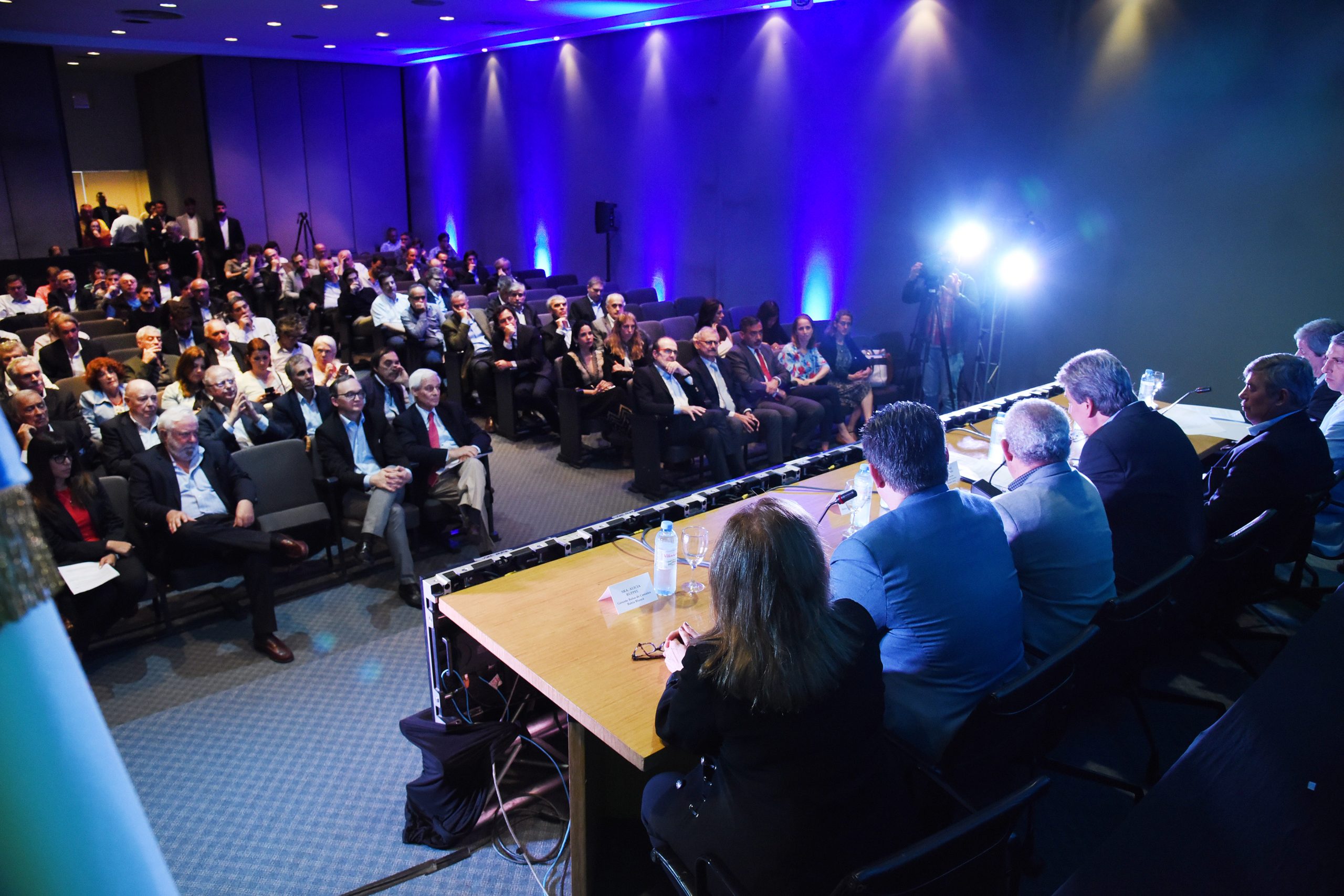 Se llevó a cabo en la Bolsa de Cereales el primer encuentro del Programa Argentino de Carbono Neutro Se llevó a cabo en la Bolsa de Cereales el primer encuentro del Programa Argentino de Carbono Neutro