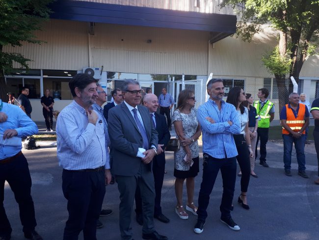 Luis Magliano (Rural Jesús María), ministro Sergio Busso; Mariano Grimaldi (Frigorífico Río Segundo) y más atrás Daniel Urcia (AFIC).