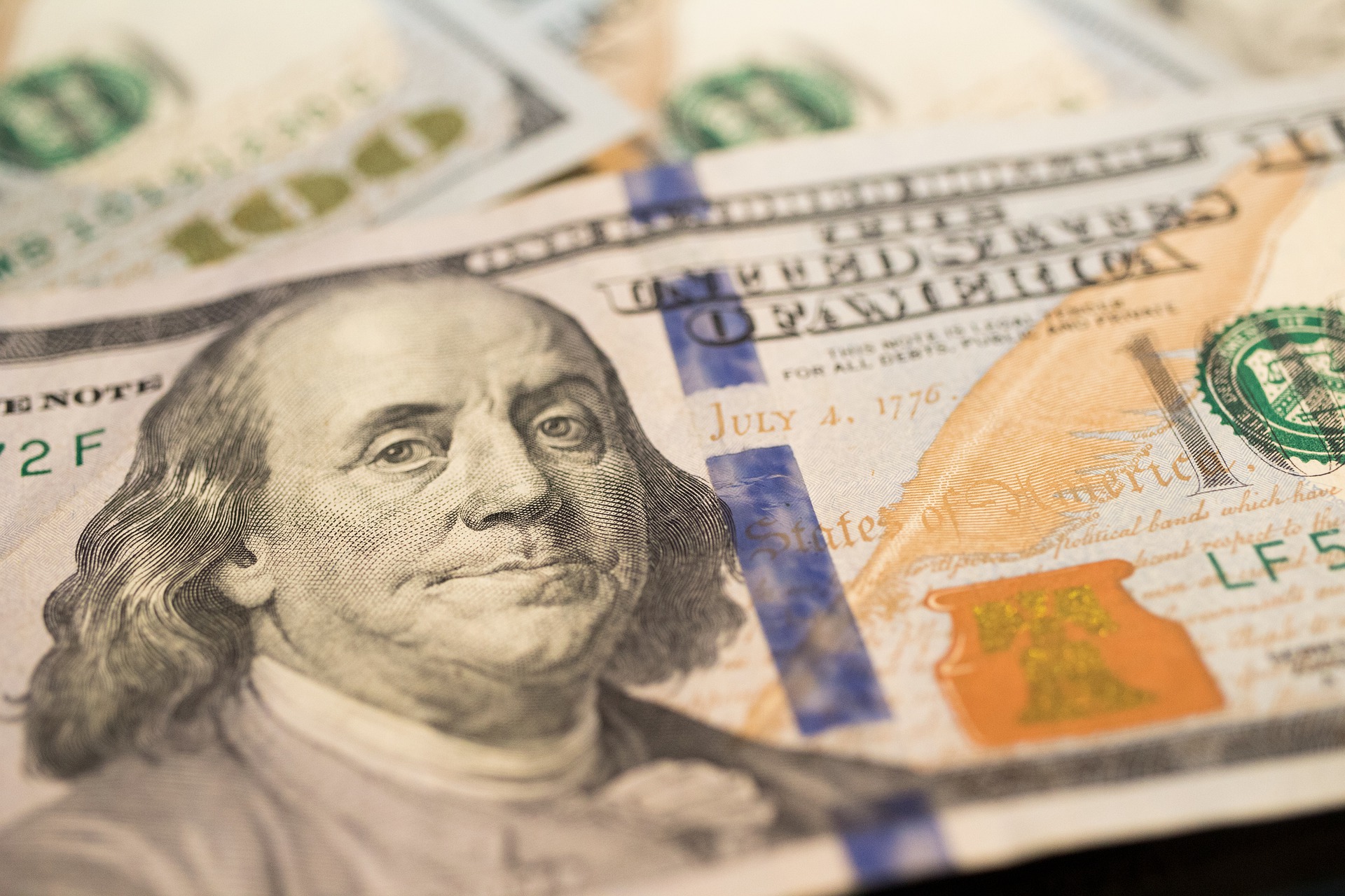 Sobre que ya eran muchos, comienza a aparecer el “dólar electoral” Sobre que ya eran muchos, comienza a aparecer el “dólar electoral”