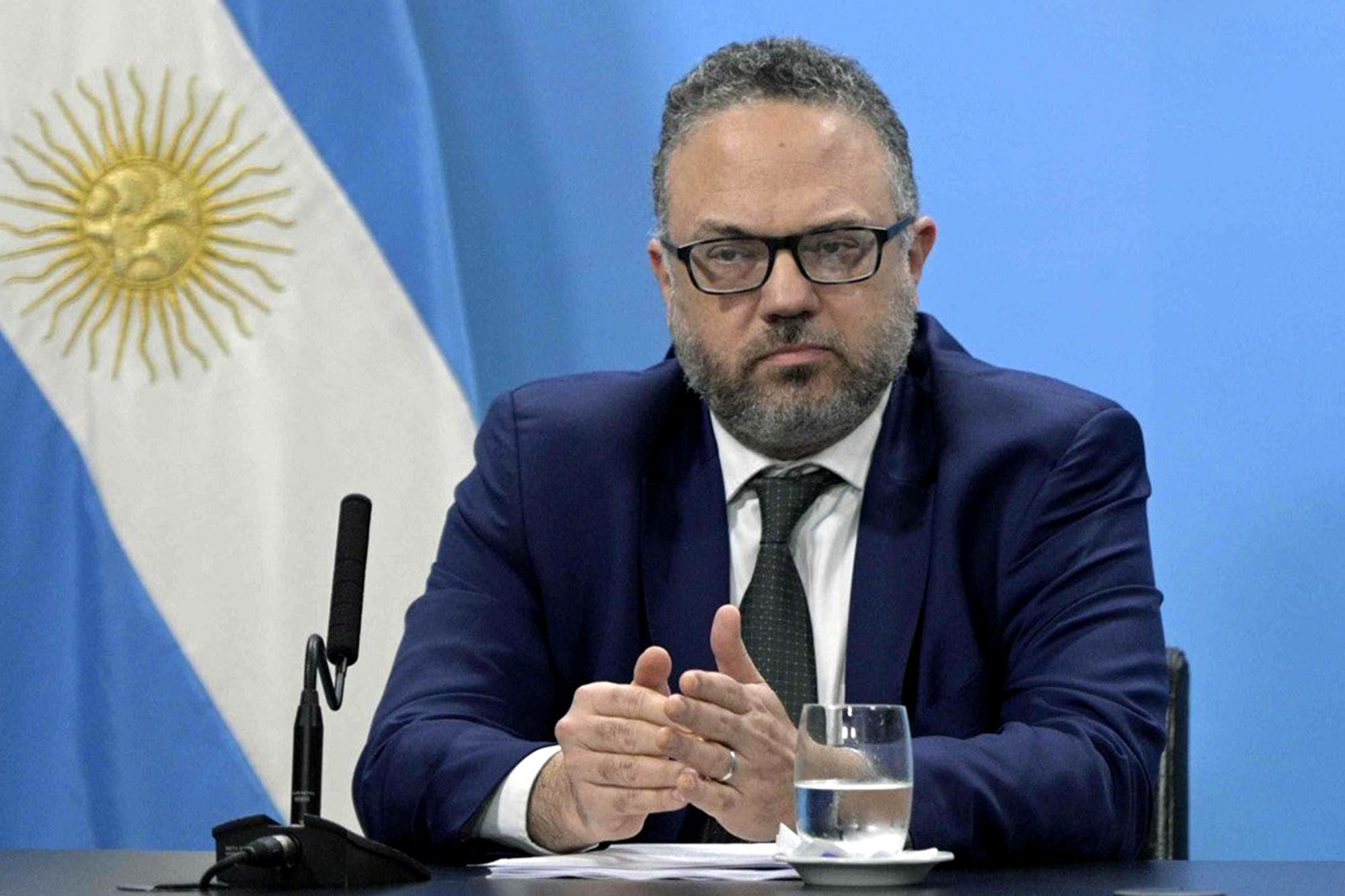 Ser, hacer y parecer, tres “bochazos” Ser, hacer y parecer, tres “bochazos”