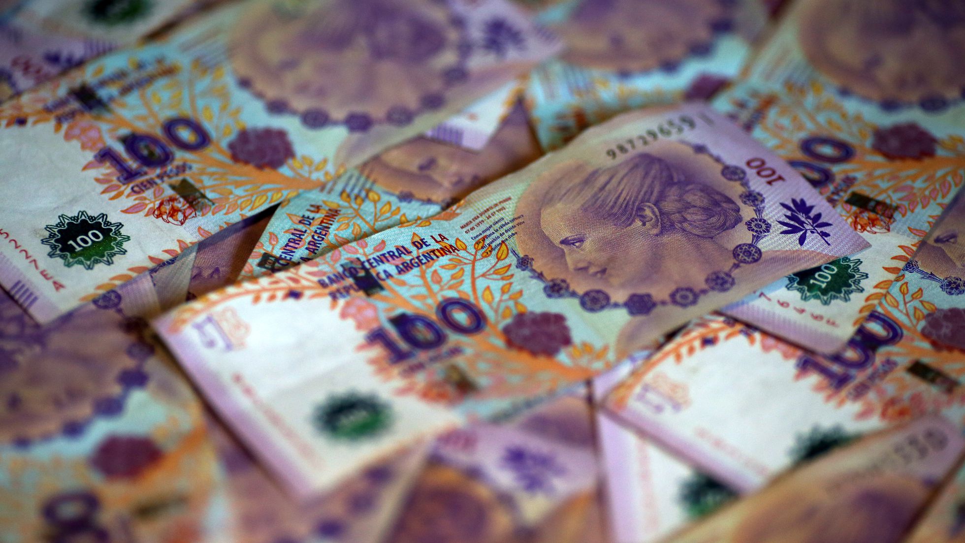 Demasiados pesos, para un Gobierno sin peso Demasiados pesos, para un Gobierno sin peso