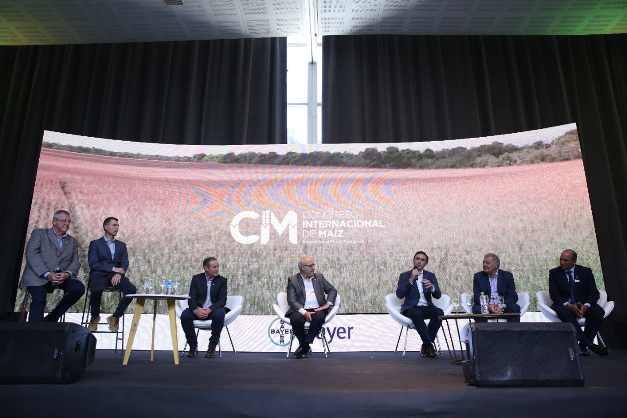 Productores de Argentina, Brasil y EE.UU., con la misma camiseta en el Mundial del Maíz Productores de Argentina, Brasil y EE.UU., con la misma camiseta en el Mundial del Maíz