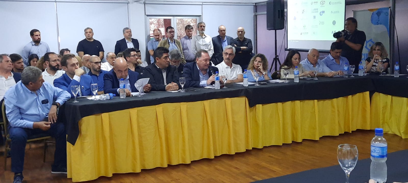 La industria de Córdoba reclamó “encontrar solución para poder producir” La industria de Córdoba reclamó “encontrar solución para poder producir”
