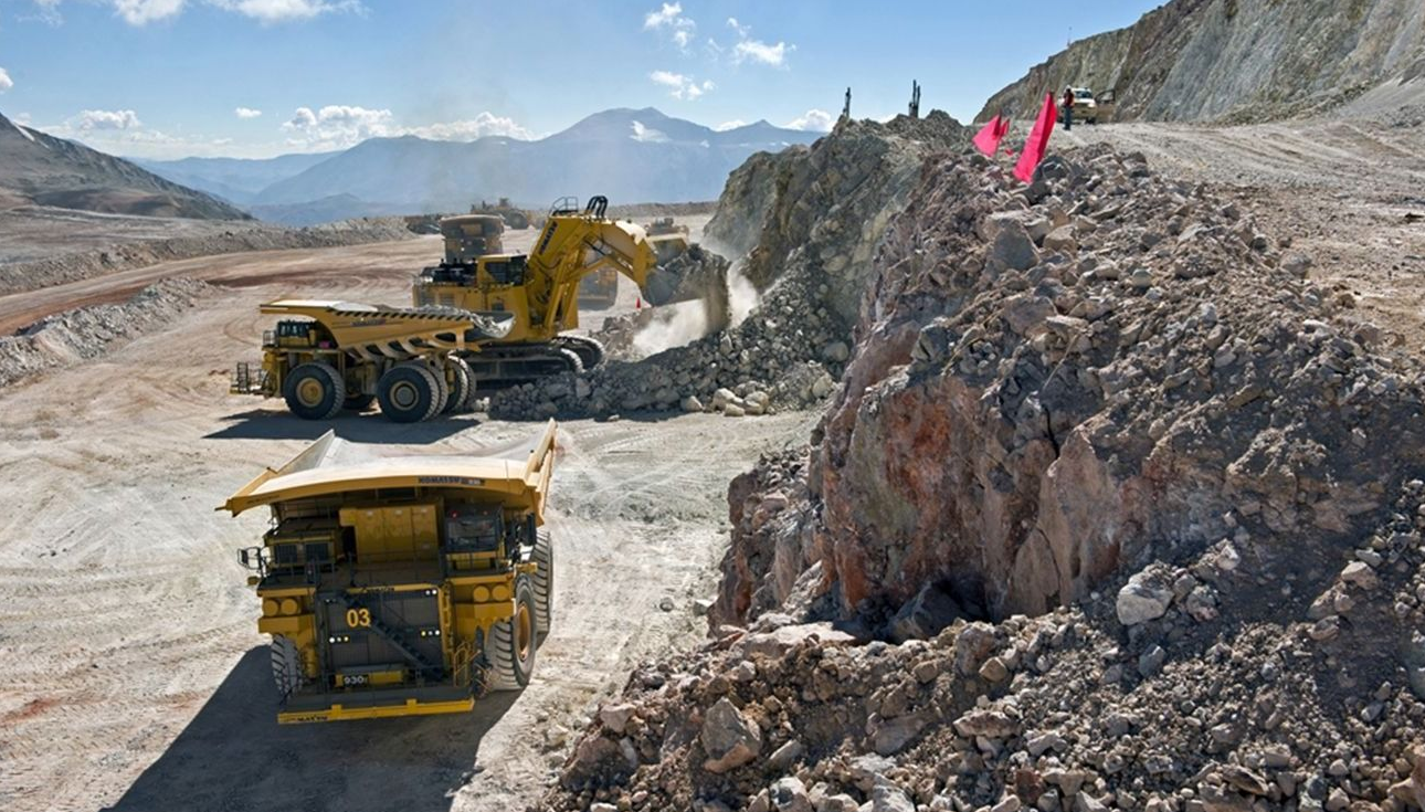 Para apuntalar su crecimiento, la UIA lanzó un departamento de minería Para apuntalar su crecimiento, la UIA lanzó un departamento de minería