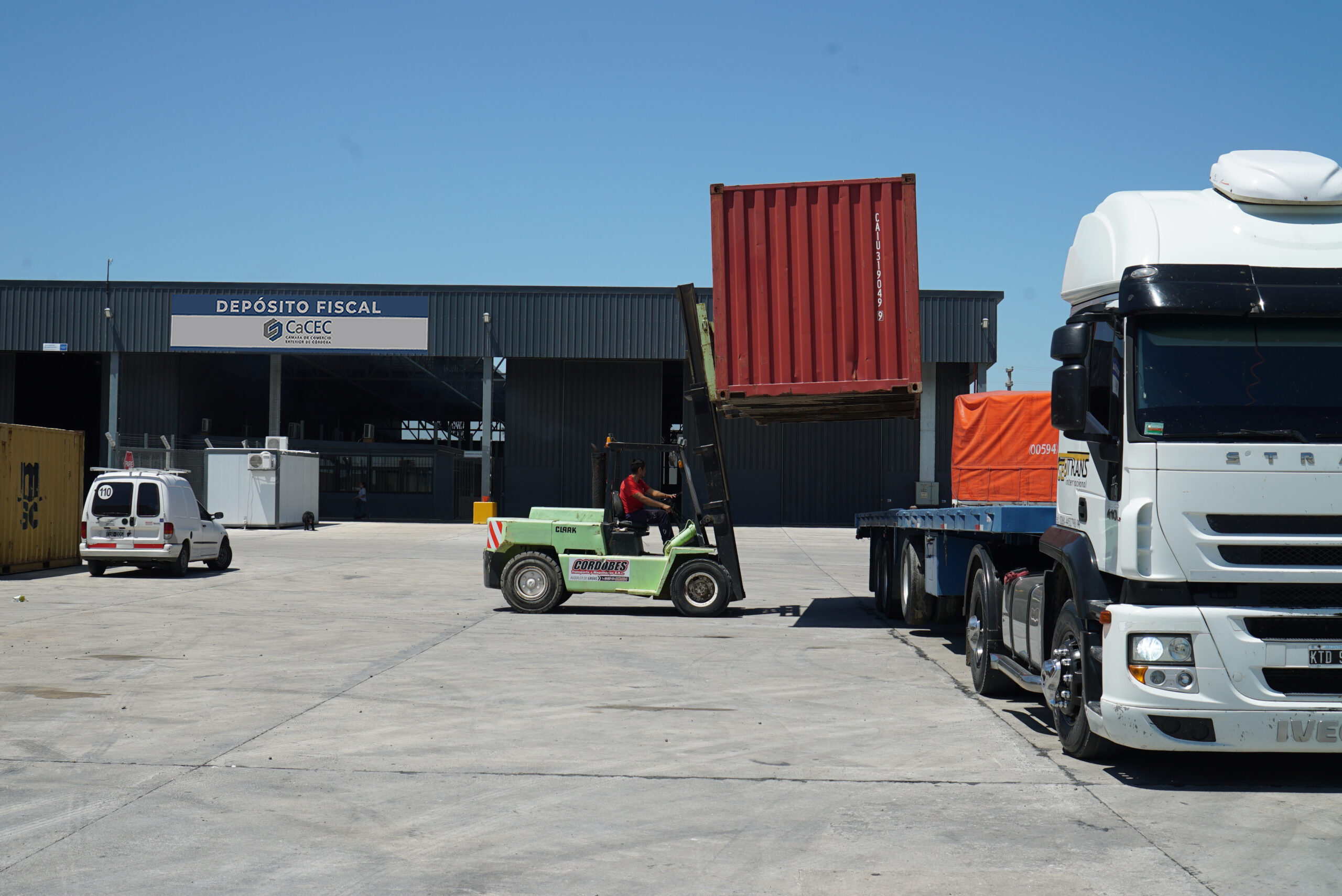 Puerto seco: impulso de CaCEC y el Gobierno de Córdoba para mejorar la competitividad Puerto seco: impulso de CaCEC y el Gobierno de Córdoba para mejorar la competitividad