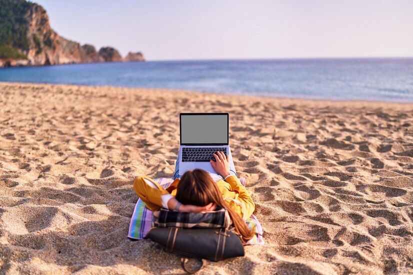 Trabajar de manera remota: nomadismo digital en tiempos de movilidad laboral Trabajar de manera remota: nomadismo digital en tiempos de movilidad laboral