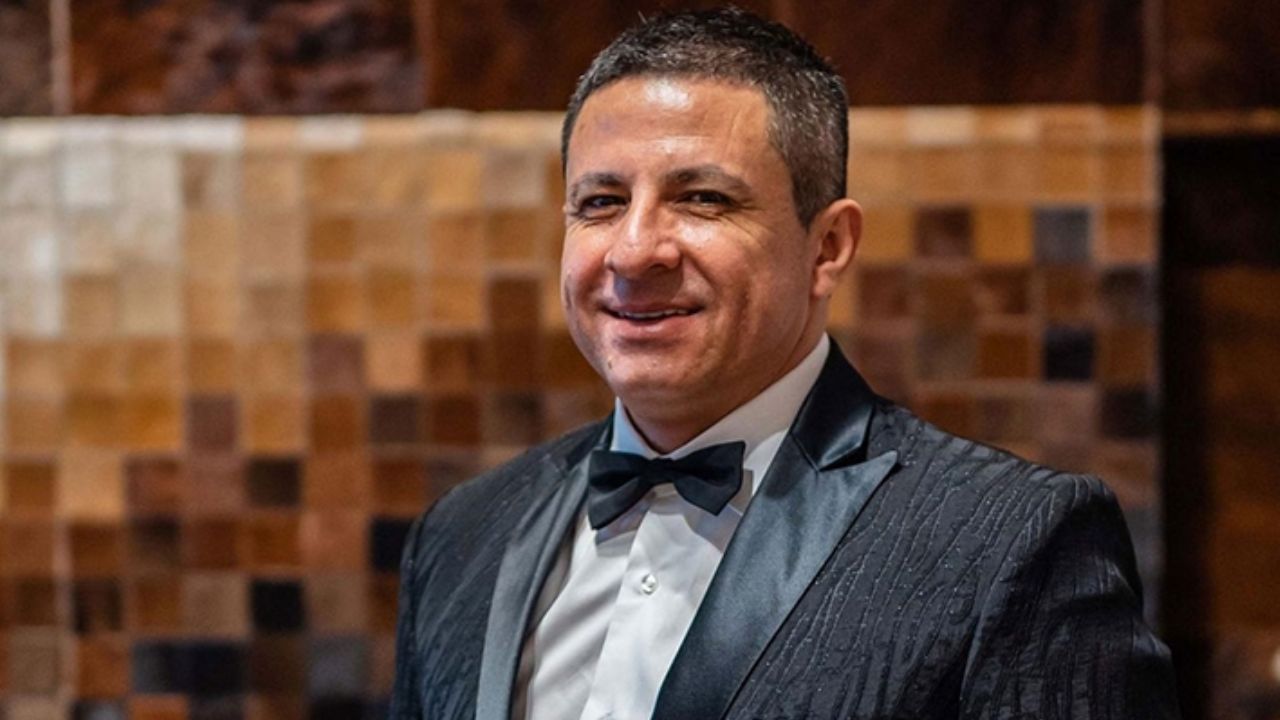 Gustavo Arce donará alimentos por cada compra Gustavo Arce donará alimentos por cada compra