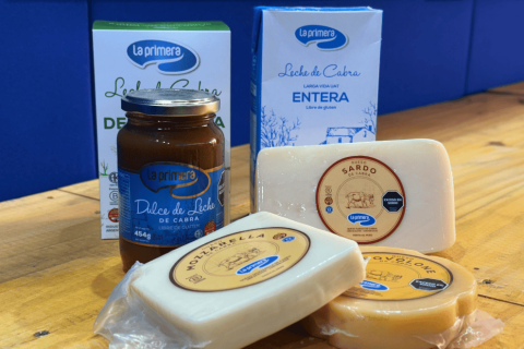 De Cruz del Eje al mundo, con productos lácteos de cabra De Cruz del Eje al mundo, con productos lácteos de cabra